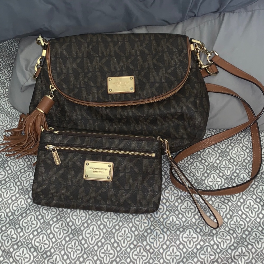 Michael Koran Cross body bag and wristlet